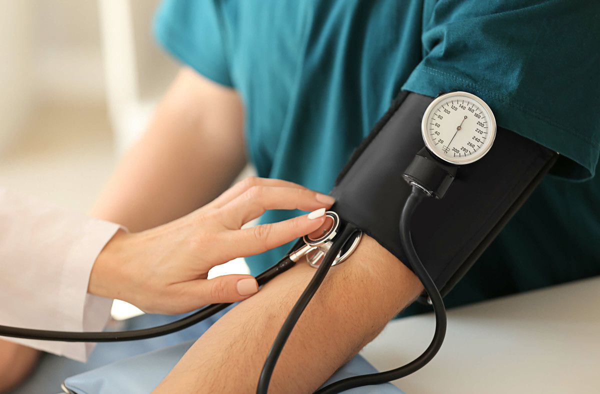 Faktor yang Mempengaruhi Akurasi Pengukuran Tekanan Darah dan Cara Mengatasinya